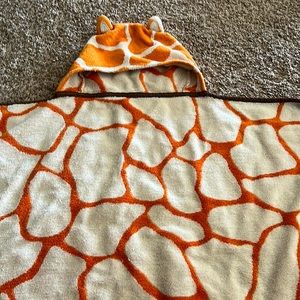 Pottery barn kids hooded baby towel giraffe orange and white with brown trim